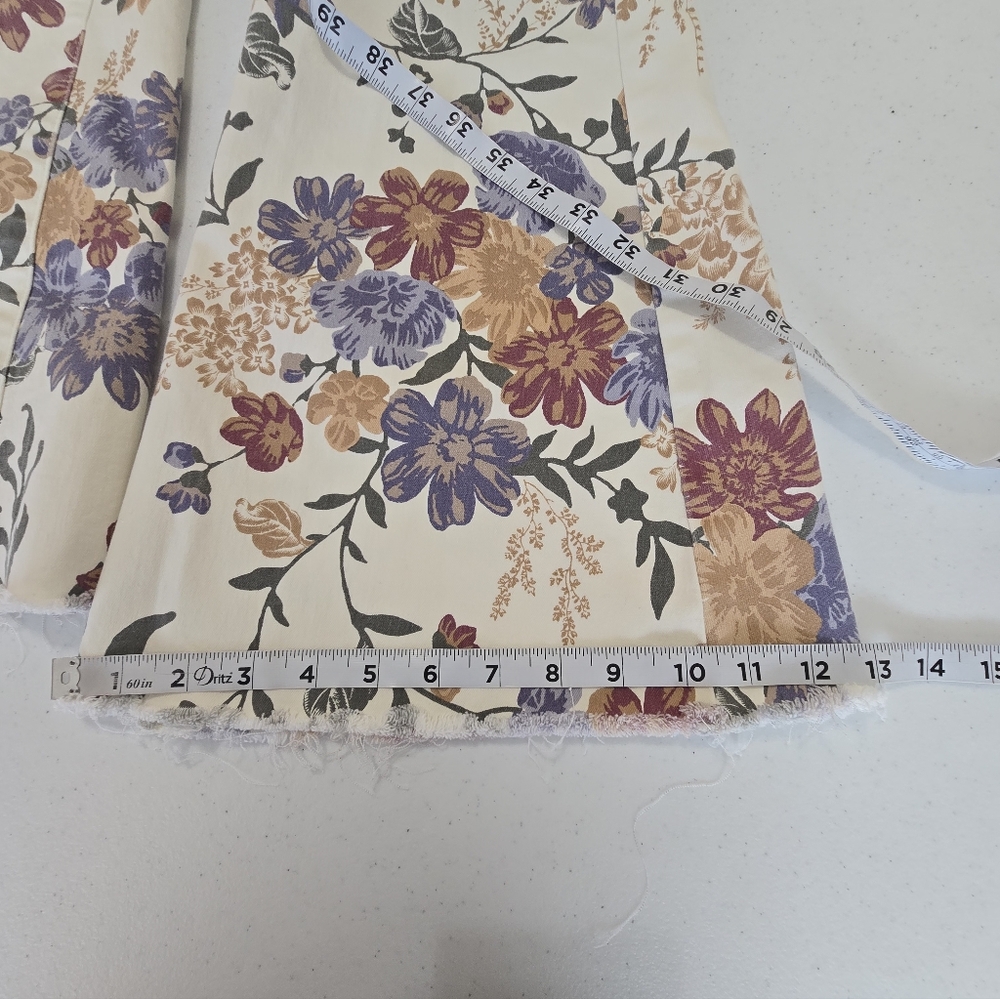 FREE PEOPLE We The‎ Free Crop Youthquake Print Flare Jeans Women's 28 Floral - Picture 9 of 13